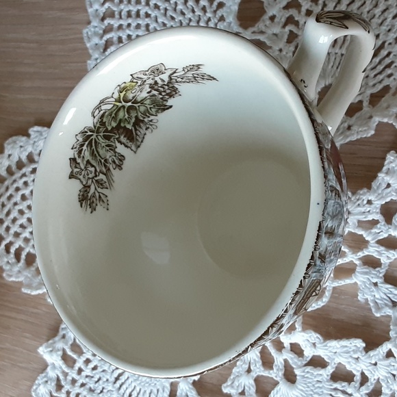 Johnson Brothers England The Friendly Village Teacups 6 oz The Ice House (2) - Picture 10 of 15